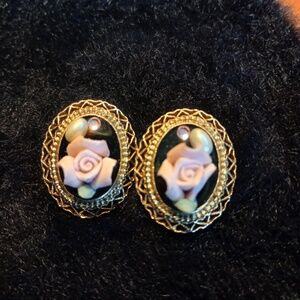Auntie's Special Closet Molded Rose Pearl and Rhinestone Vintage Earrings